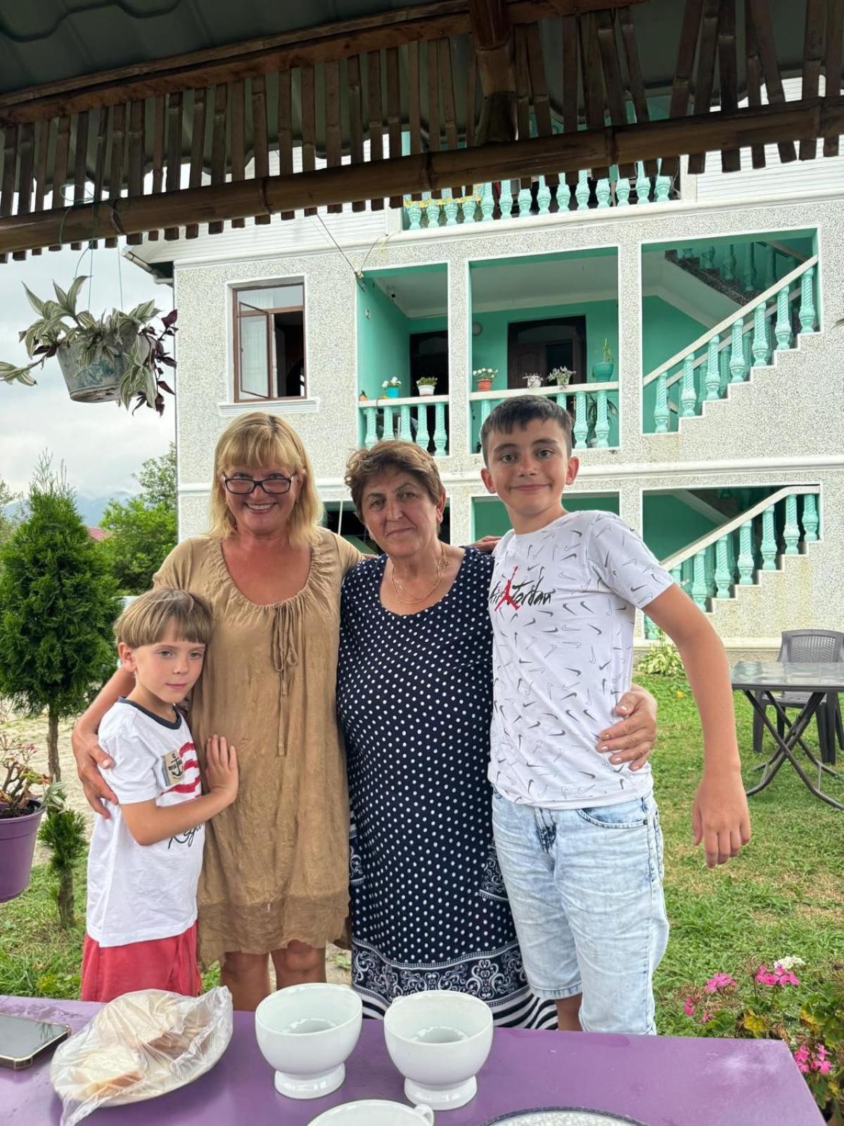 Homestay in Batumi Дом в Чакви Bagian luar foto